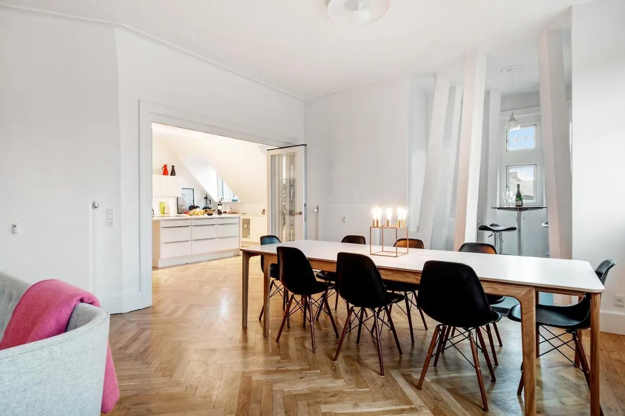 250 Sqm Smack Bang In The Center Of Copenhagen Διαμέρισμα